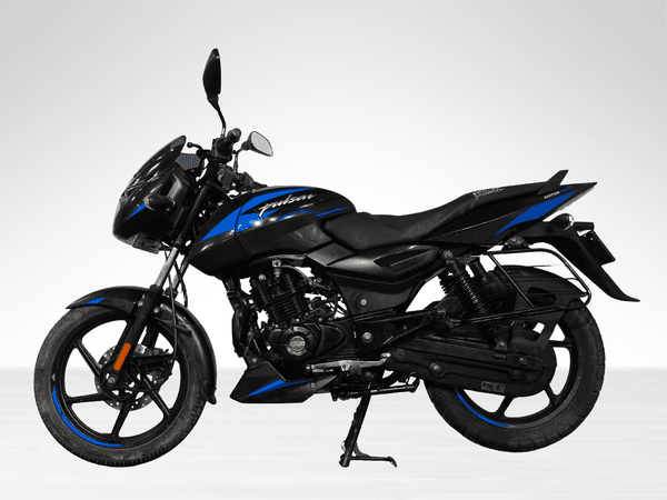 Used 2023 Bajaj Pulsar 125 Carbon Split Seat for sale in Gurgaon - photo 1