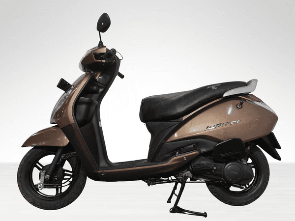 Used 2022 TVS Jupiter Drum Alloy for sale in Delhi - photo 1