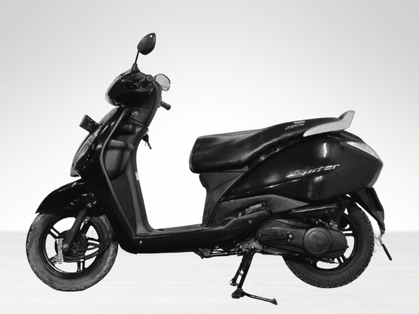 Used 2023 TVS Jupiter Drum Alloy for sale in Delhi - photo 1