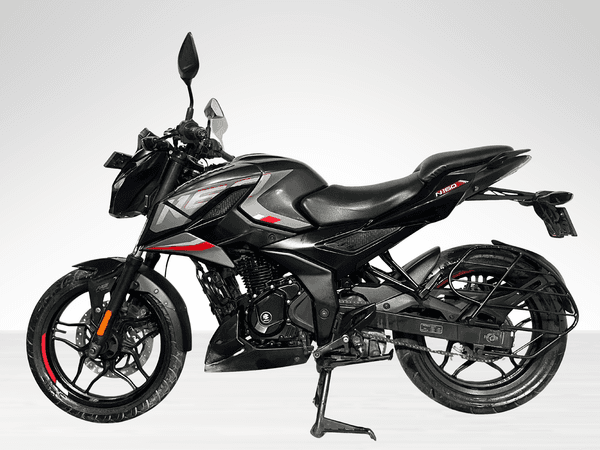 Used 2023 Bajaj Pulsar N160 Dual Channel ABS for sale in Delhi - photo 1
