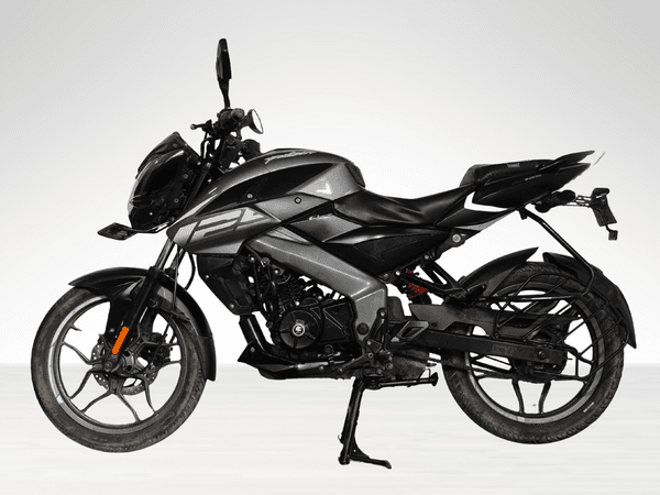 Used 2024 Bajaj Pulsar NS125 Standard for sale in Delhi - photo 1