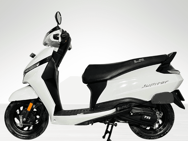Used 2025 TVS Jupiter Drum for sale in Gurgaon - photo 1