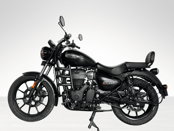 Used 2025 Royal Enfield Meteor 350 Stellar for sale in Delhi - photo 1
