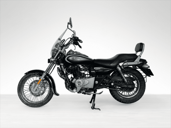 Used 2021 Bajaj Avenger Cruise 220 Standard for sale in Delhi - photo 1