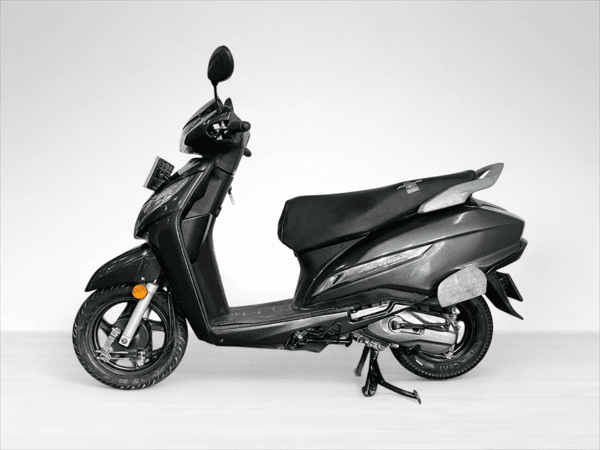 Used 2024 Honda Activa 125 Drum Alloy for sale in Delhi - photo 1