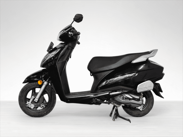 Used 2025 Honda Activa 125 Drum for sale in Delhi - photo 1