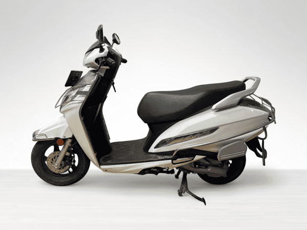 Used 2024 Honda Activa 125 Disc for sale in Jaipur - photo 1