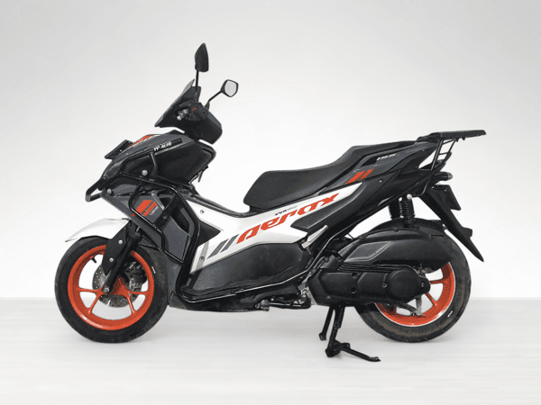 Used 2025 Yamaha Aerox 155 MotoGP Edition for sale in Delhi - photo 1