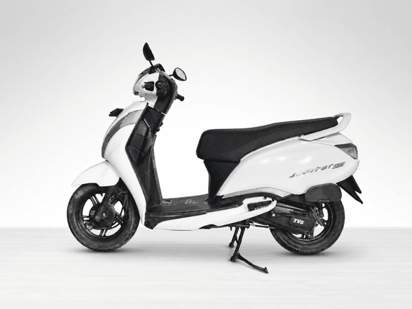 Used 2024 TVS Jupiter 125 Drum - Alloy Wheel for sale in Delhi - photo 1
