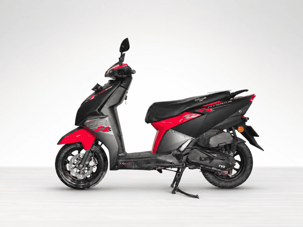 Used 2021 TVS Ntorq 125 Disc for sale in Delhi - photo 1