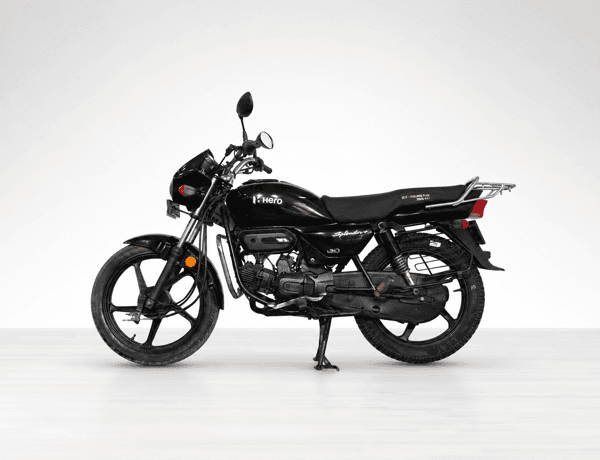 Used 2025 Hero Splendor Plus Black and Accent Edition for sale in Delhi - photo 1