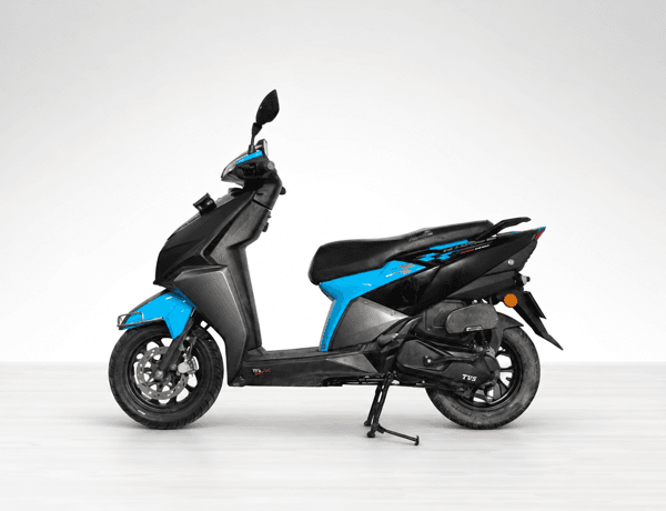 Used 2022 TVS Ntorq 125 Disc for sale in Delhi - photo 1