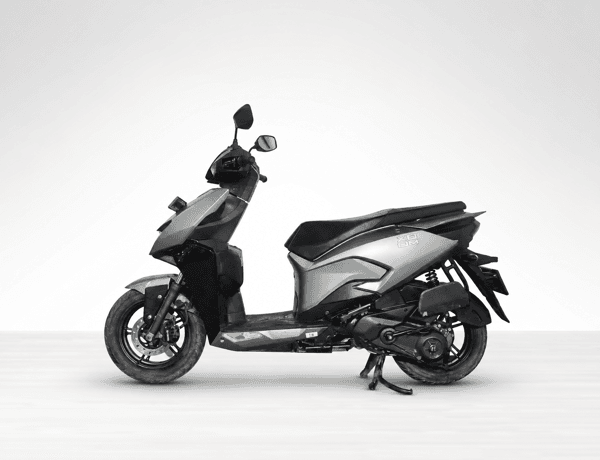 Used 2025 Hero Xoom ZX - Disc for sale in Delhi - photo 1