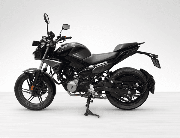 Used 2025 Hero Xtreme 125R Single Channel ABS for sale in Jaipur - photo 1