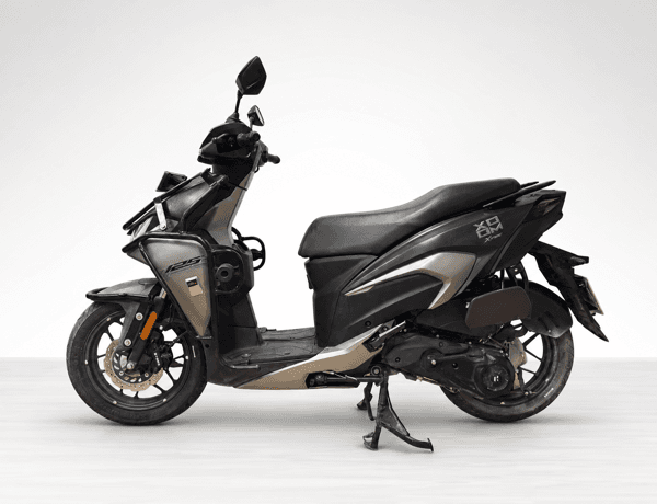 Used 2025 Hero Xoom Combat Edition for sale in Jaipur - photo 1