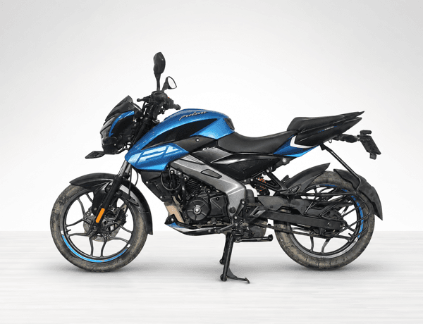 Used 2024 Bajaj Pulsar NS125 Bluetooth for sale in Gurgaon - photo 1