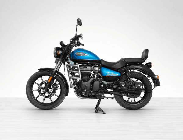 Used 2025 Royal Enfield Meteor 350 Supernova for sale in Delhi - photo 1