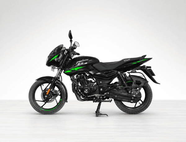 Used 2024 Bajaj Pulsar 125 Disc for sale in Delhi - photo 1
