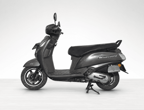 Used 2024 Suzuki Access 125 Disc for sale in Delhi - photo 1