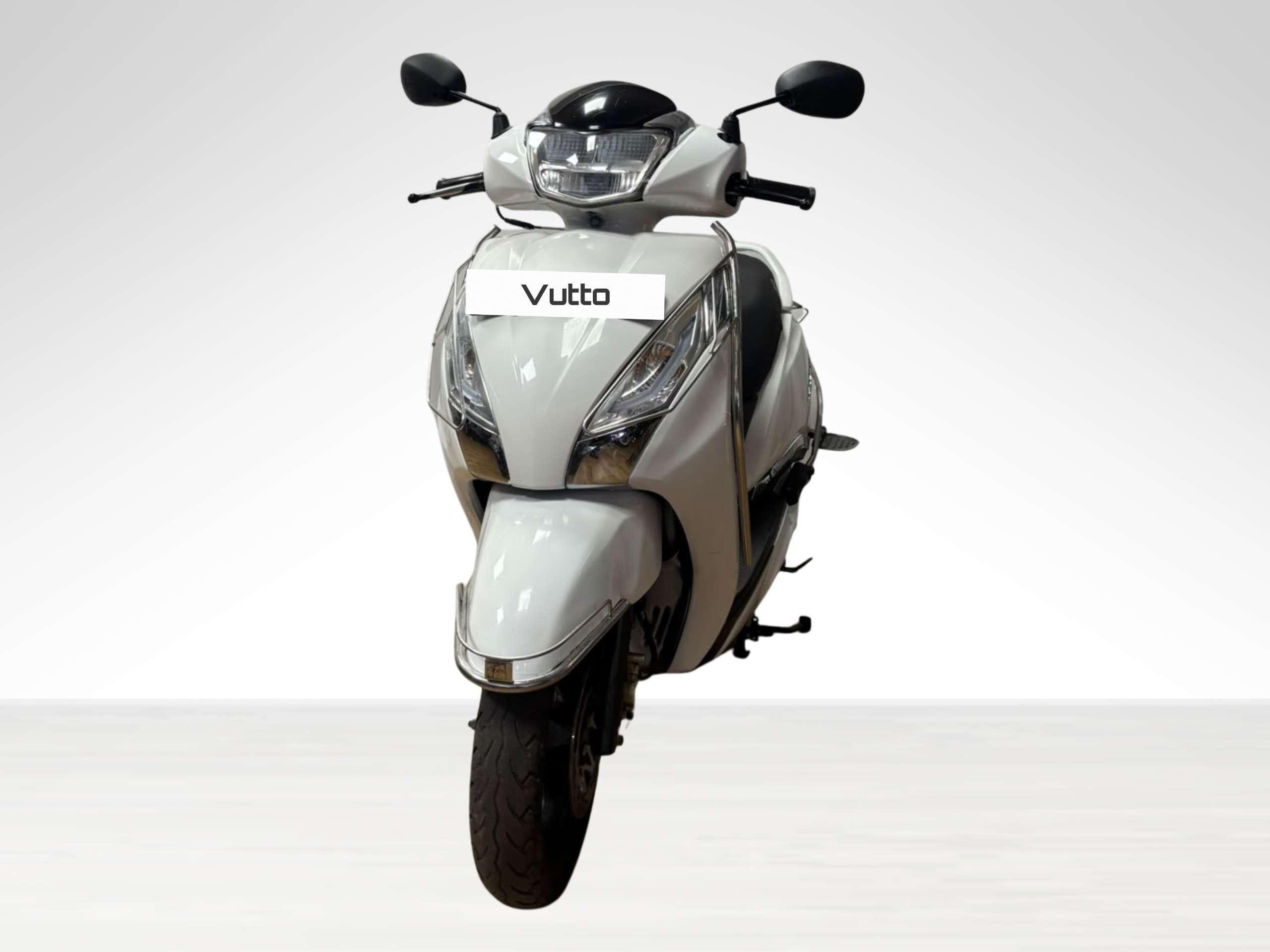 Used 2023 TVS Jupiter 125 Disc - Alloy Wheel for sale in Jaipur - thumbnail 3
